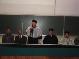 Inauguracja2004_10-small.jpg (37195 bytes)